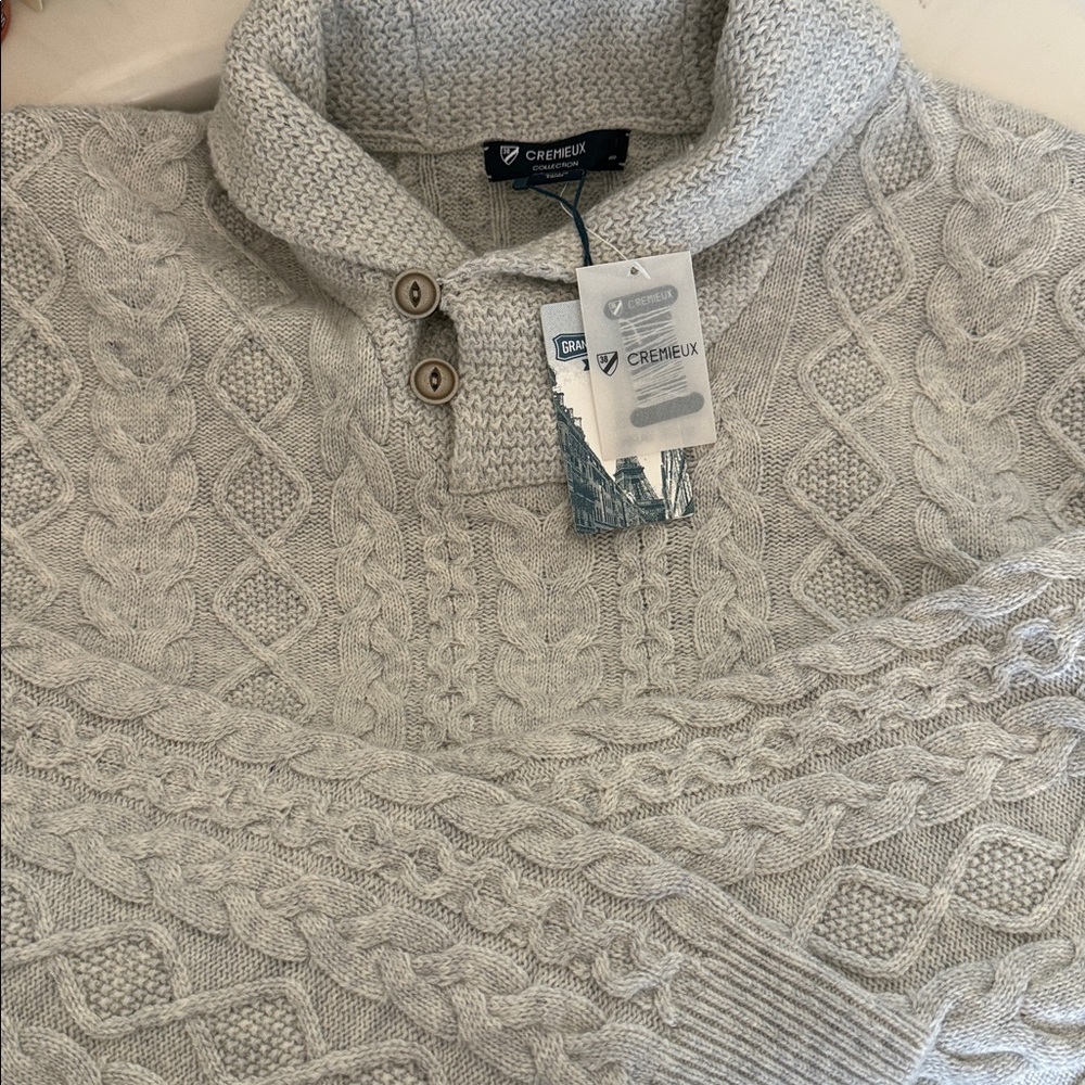 CREMIEUX Cable Knit Sweater